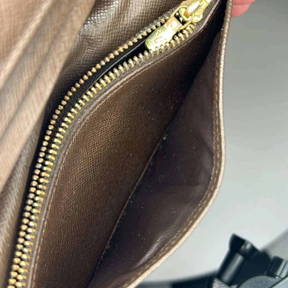Louis Vuitton Brazza Demier Ebene Wallet